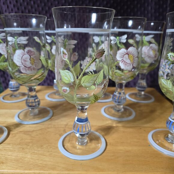 TRACY PORTER ( 9 ) HAND PAINTED Glass Wine Goblets Flowers Dragonfly - Picture 4 of 5